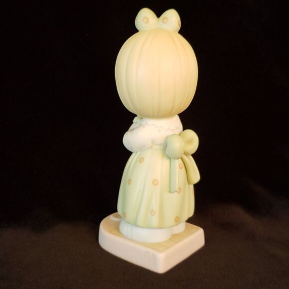 Vintage Precious Moments Porcelain Figurine 1999 "I'll Weight For You" #521469 - Picture 3 of 8